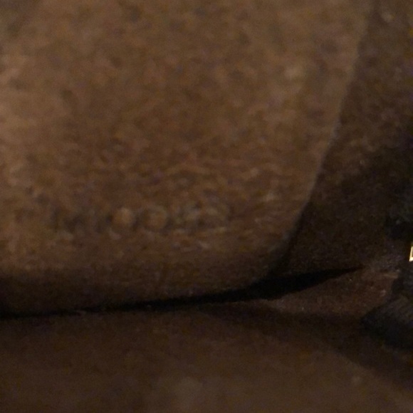 Louis Vuitton cellphone case - Picture 4 of 7